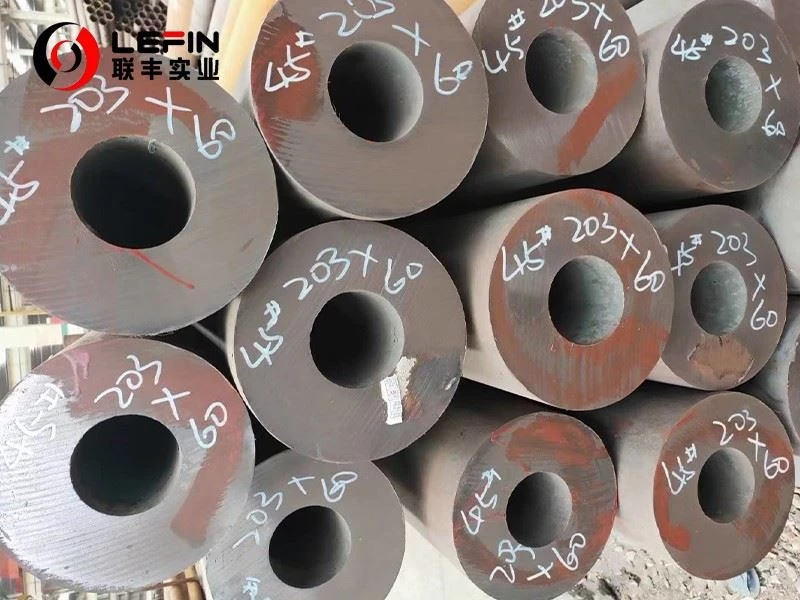 ST52 SEAMLESS MECHANICAL STEEL PIPE